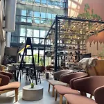 מלון Skyline Airport 4*