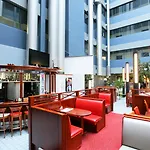 מלון Skyline Airport 4*