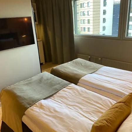 Skyline Airport 4*