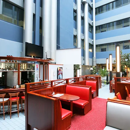 Hotel Skyline Airport 4*