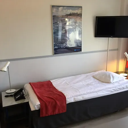 Skyline Airport 4*