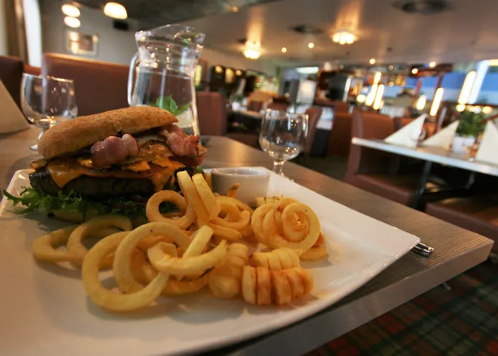 Skyline Airport Hotel 4*