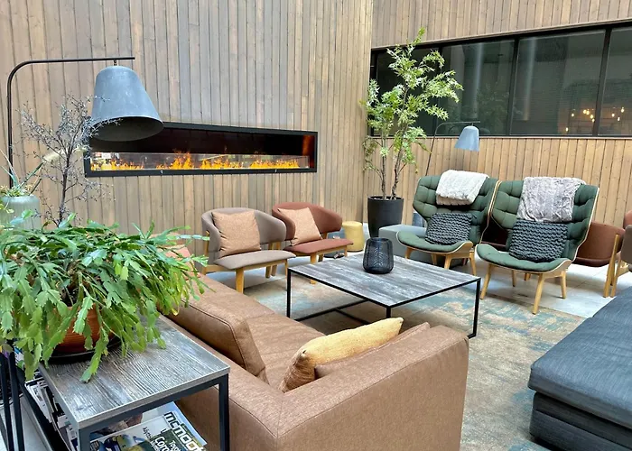 Skyline Airport Hotel