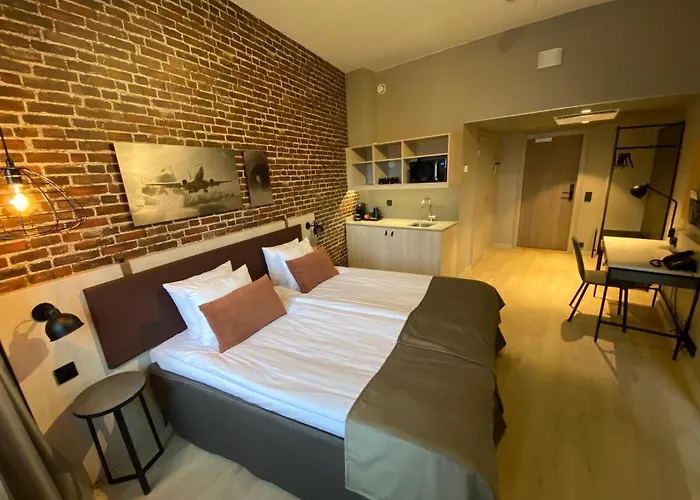 Skyline Airport Hotel